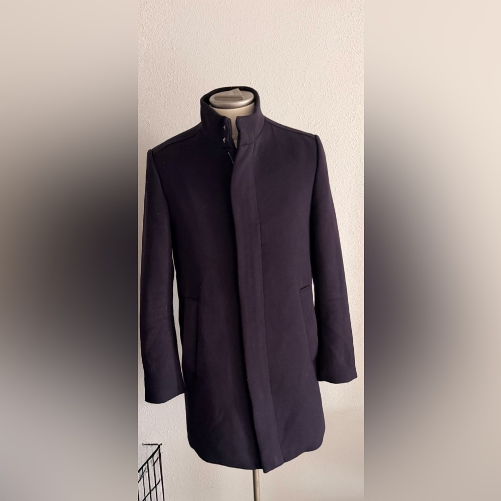 H&M Men's Navy Blue Coat 36R
